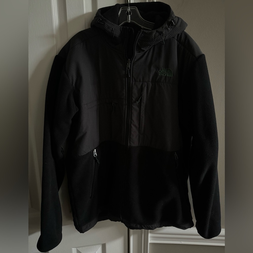 Men’s Black The North Face Jacket, Size Large